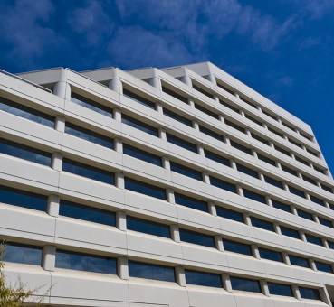 shutterstock image of the wilshire palisades office building at 1299 ocean avenue, santa monica, california