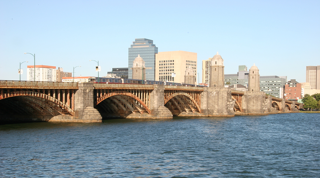 longfellow bridge connecting beacon hill boston with cambridge mass