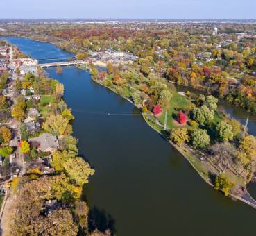 aerial view of Geneva Illinois, the highly affluent suburban submarket of Chicago