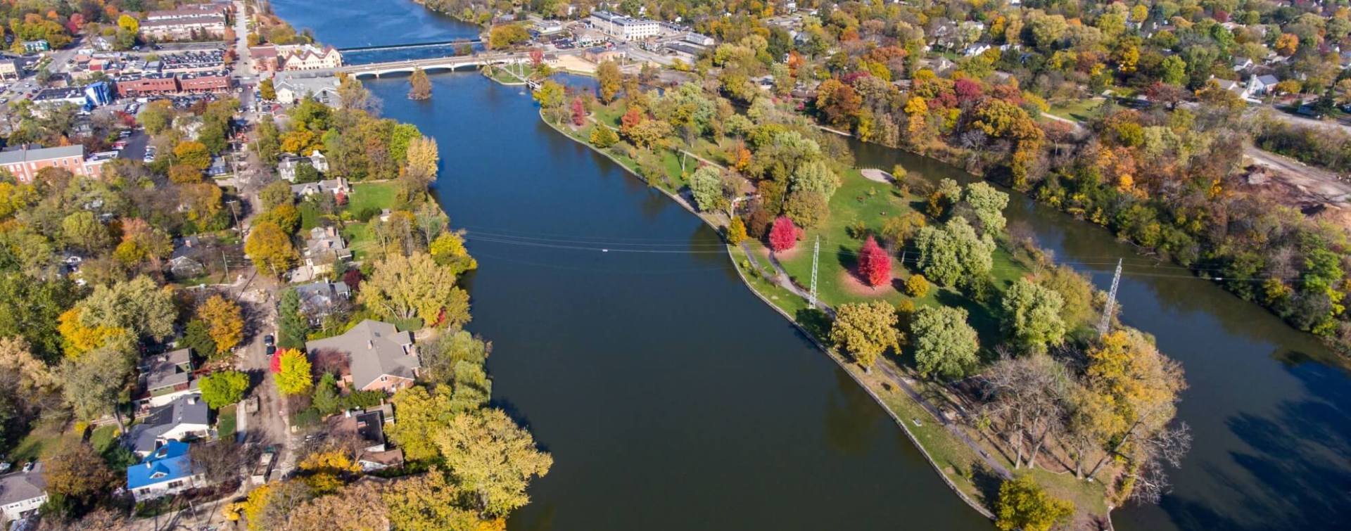 aerial view of Geneva Illinois, the highly affluent suburban submarket of Chicago
