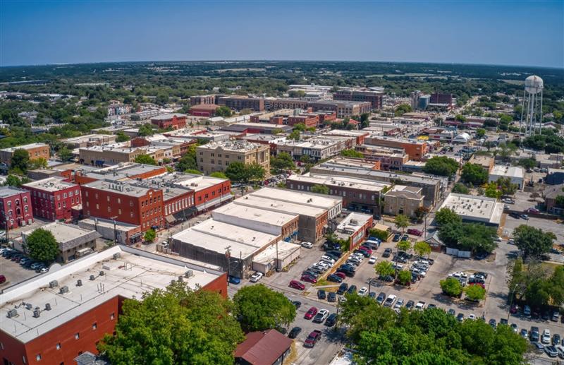 The McKinney Corporate Center I office building will be home to a new vascular medical treatment center and the headquarters of a local child and family education and advocacy group.