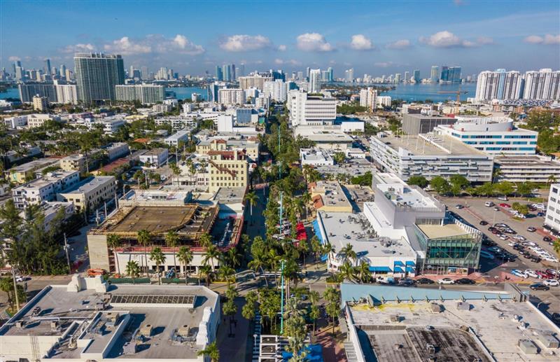 aerial view of miami retail space at the lincoln road mall, in the direction of the atlantic shore