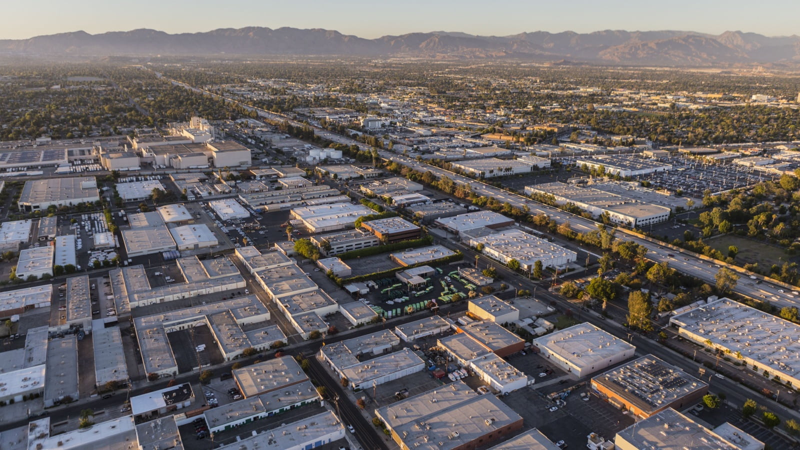 warehouses in Los Angeles, Van Nuys neighborhood