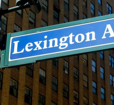 midtown manhattan street sign