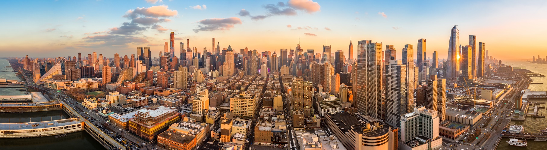 NYC sunny skyline