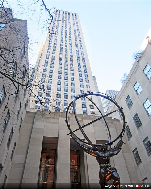 Rockefeller_Center_International_Building_front_plaza_Atlas_statue