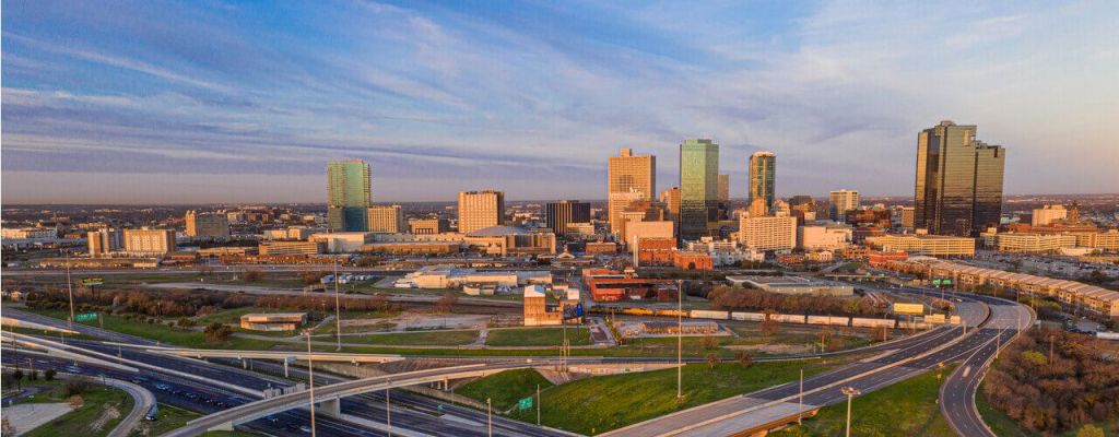 The canned drink manufacturer nearly tripled its total industrial space footprint, with this sizeable expansion into the Fort Worth market. The deal also marked one of the largest leases to close in 2023.
