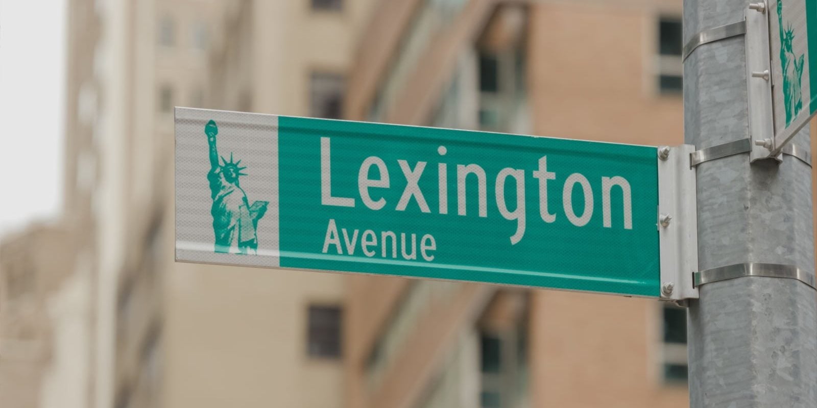 Manhattan street sign