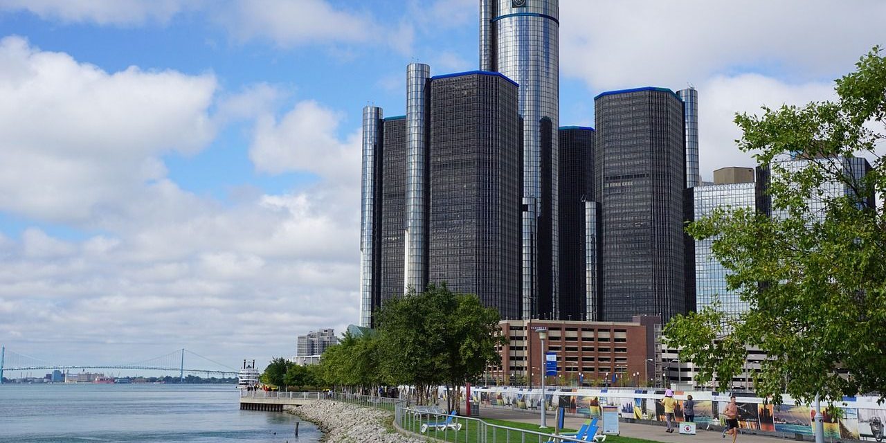 pixabay_detroit-974867_1280-compressor
