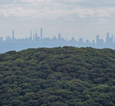 hudson valley upstate new york nyc skyline