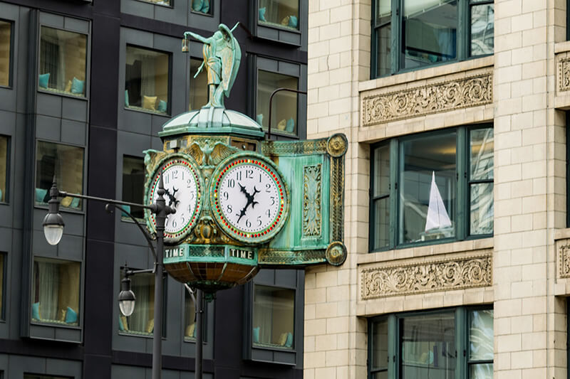 The Chicago Window is incorporated in the construction of the Jewelers Building, as well as the characteristically restrained art deco elements in the exterior masonry, and the famous Father Time clock that hangs on the northeast corner of the building