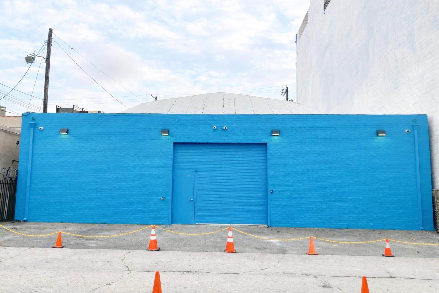 915 Venice Blvd