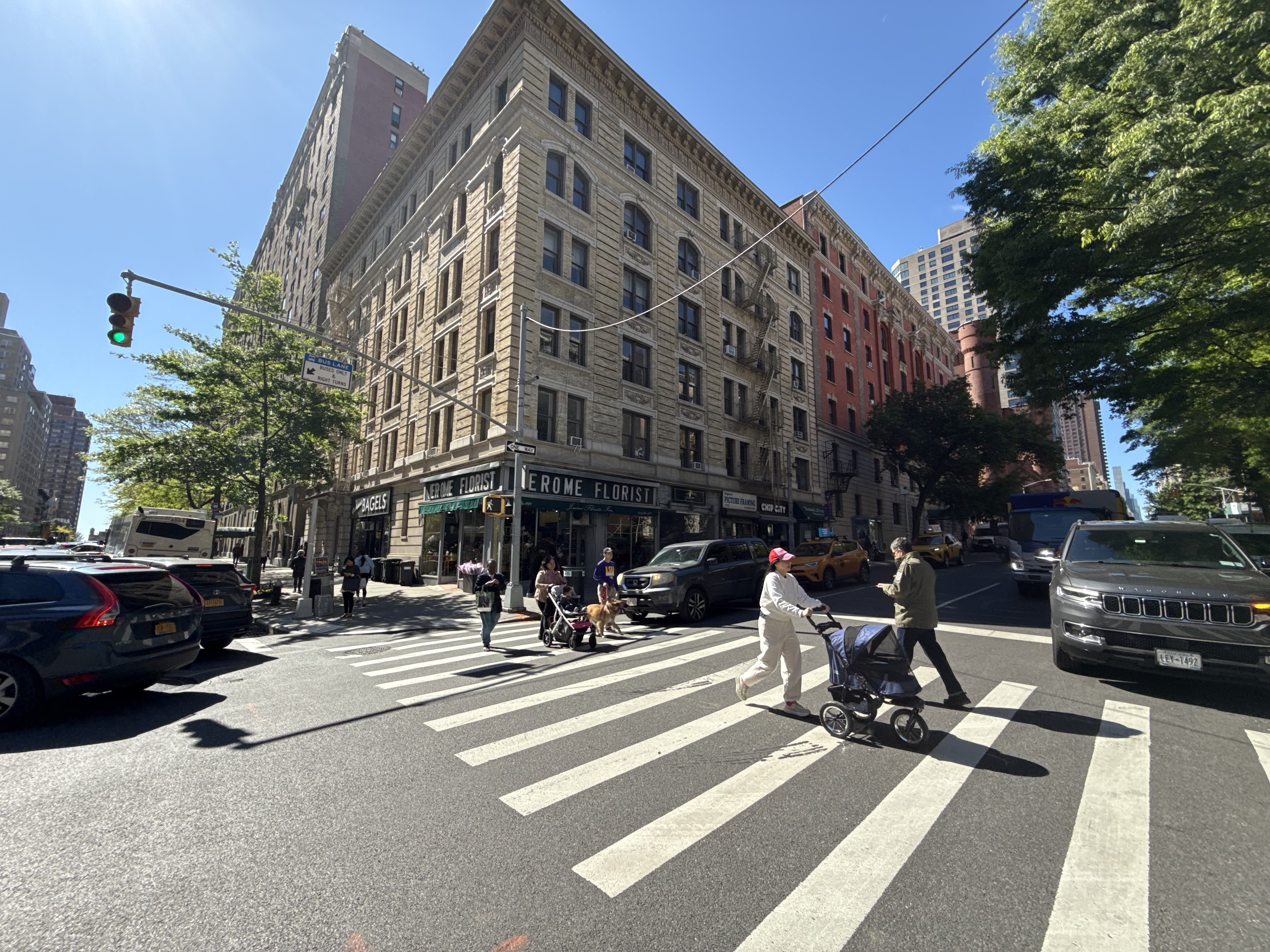 Upper East Side - 1369 Madison Ave