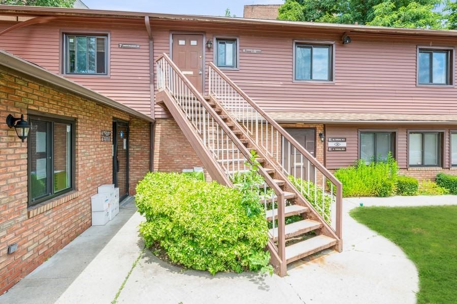 153 Stevens Ave