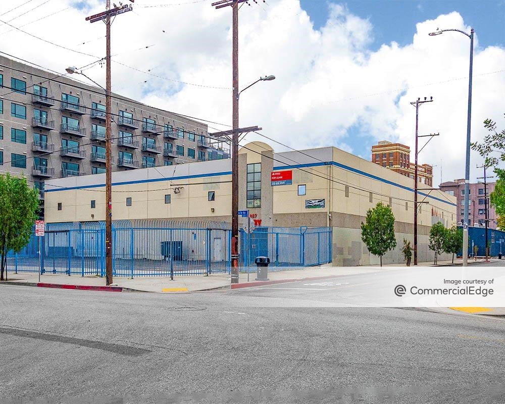 667 Santa Fe Ave.