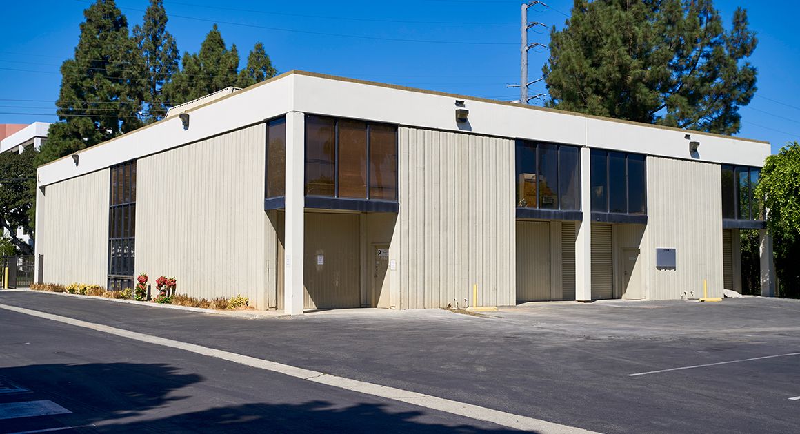 1160-1170 N. Gilbert Street