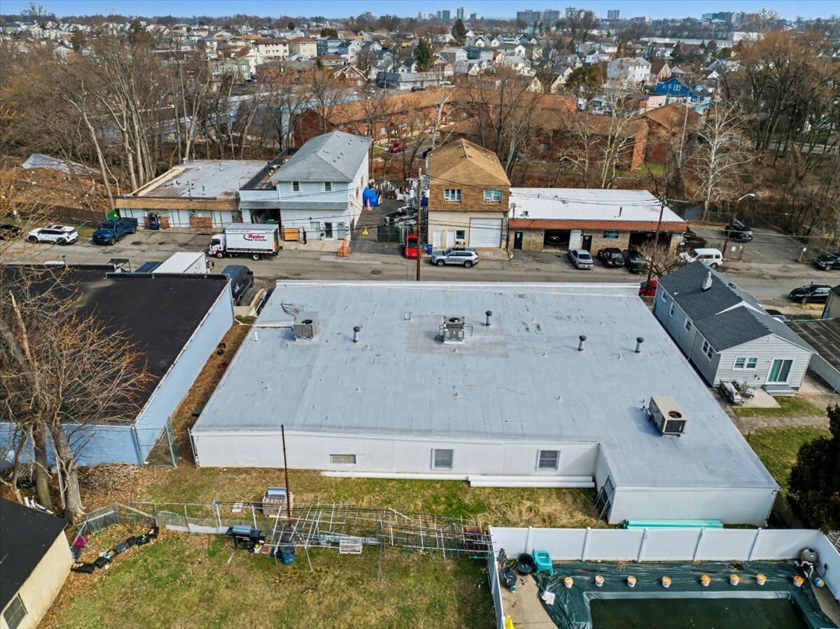 Vreeland Industrial Yard & Warehouse