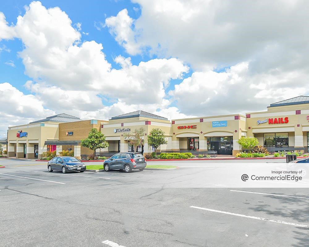 Towne Center East