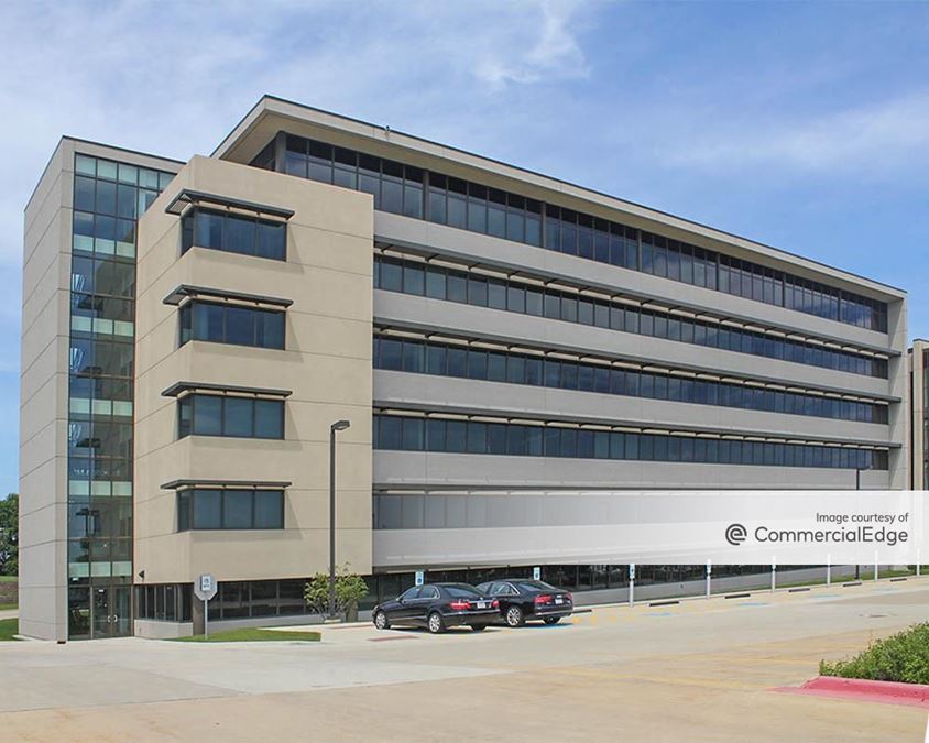 Aldi Corporate Headquarters 1200 North Kirk Road, Batavia, IL