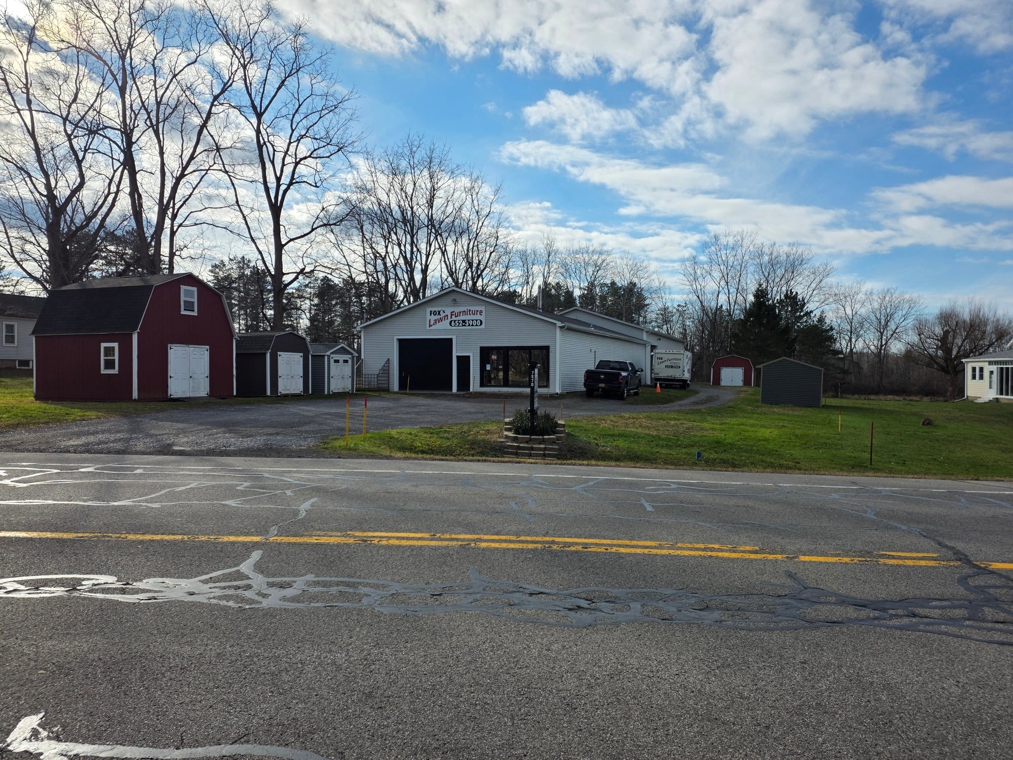 7570 Seneca St - PRICE REDUCTION!  6,400+/- SF Retail/Office Space