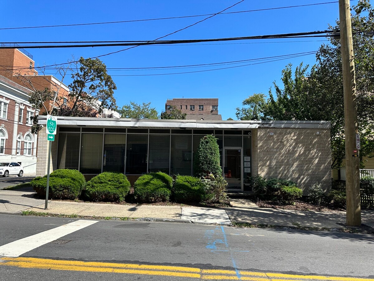 36 Church St