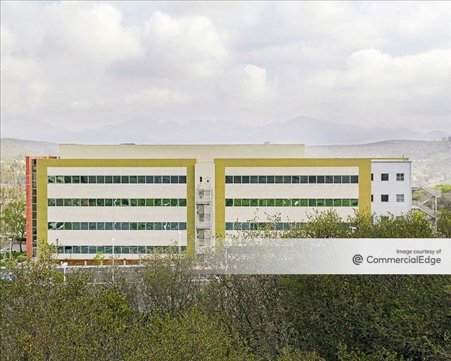 Summit Pointe