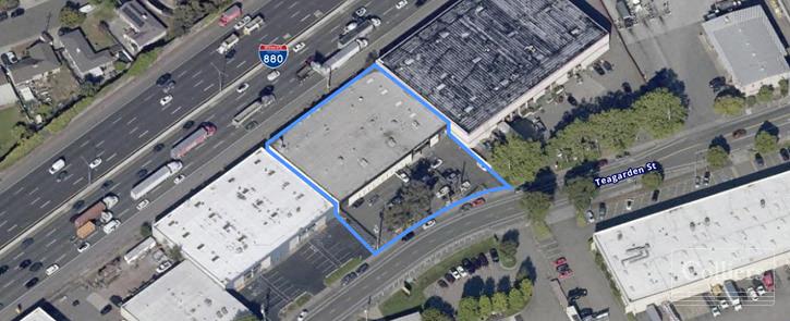 LIGHT INDUSTRIAL BUILDING FOR LEASE AND SALE