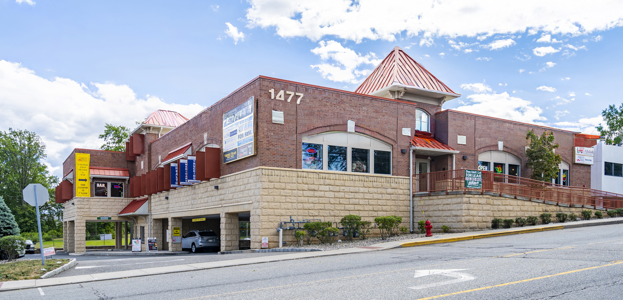 Retail/Office Space Available Near MetroPark