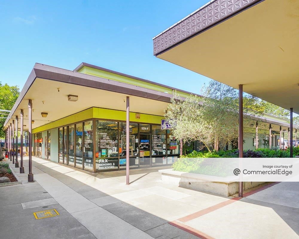Diamond Heights Shopping Center