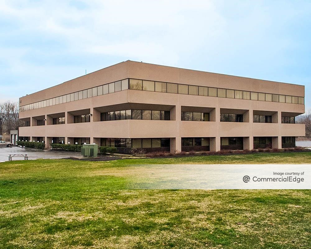 Bridgewater 22 Business Center - 1011 US Route 22 West