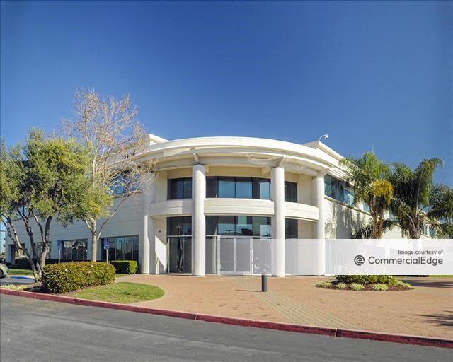 Gold Street Technology Center - 2100 Gold Street