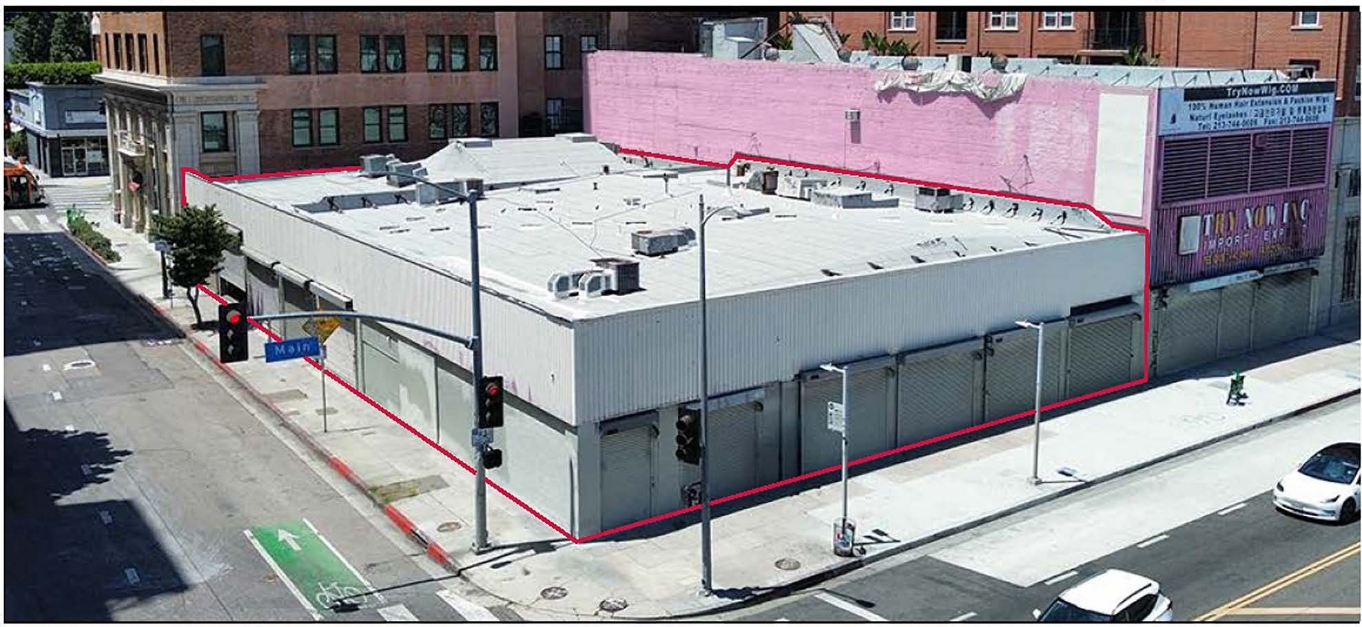 1065 Main St