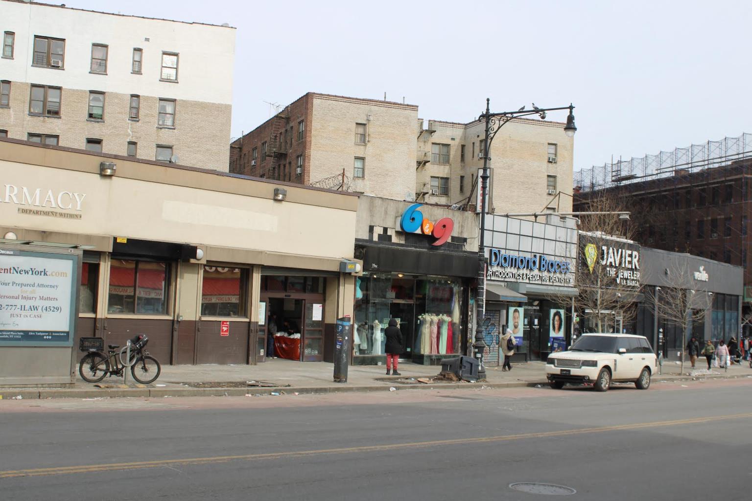 39 W Fordham Rd