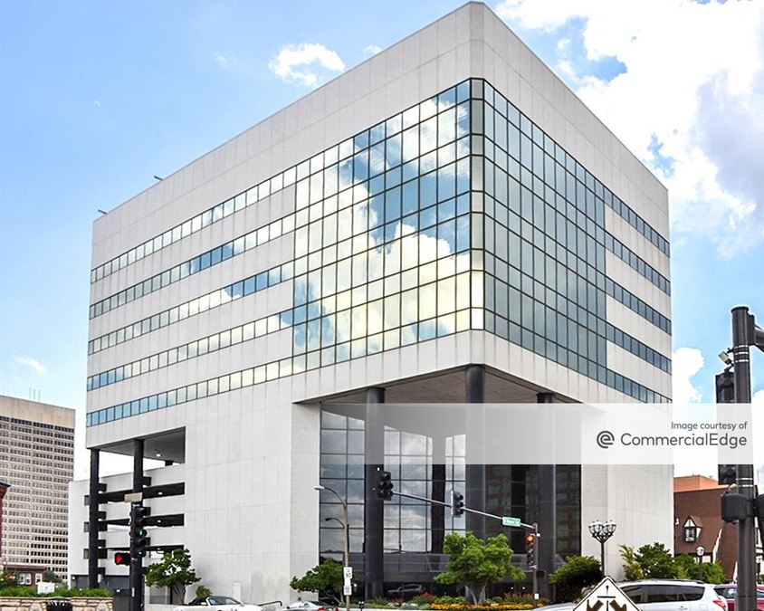 Graybar Corporate Headquarters - 34 North Meramec Avenue, St. Louis, MO | Office Space