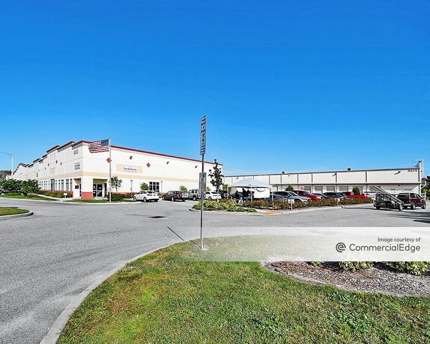 ComPark 75 4610 4614 Pet Lane 4610 Pet Lane Lutz FL 