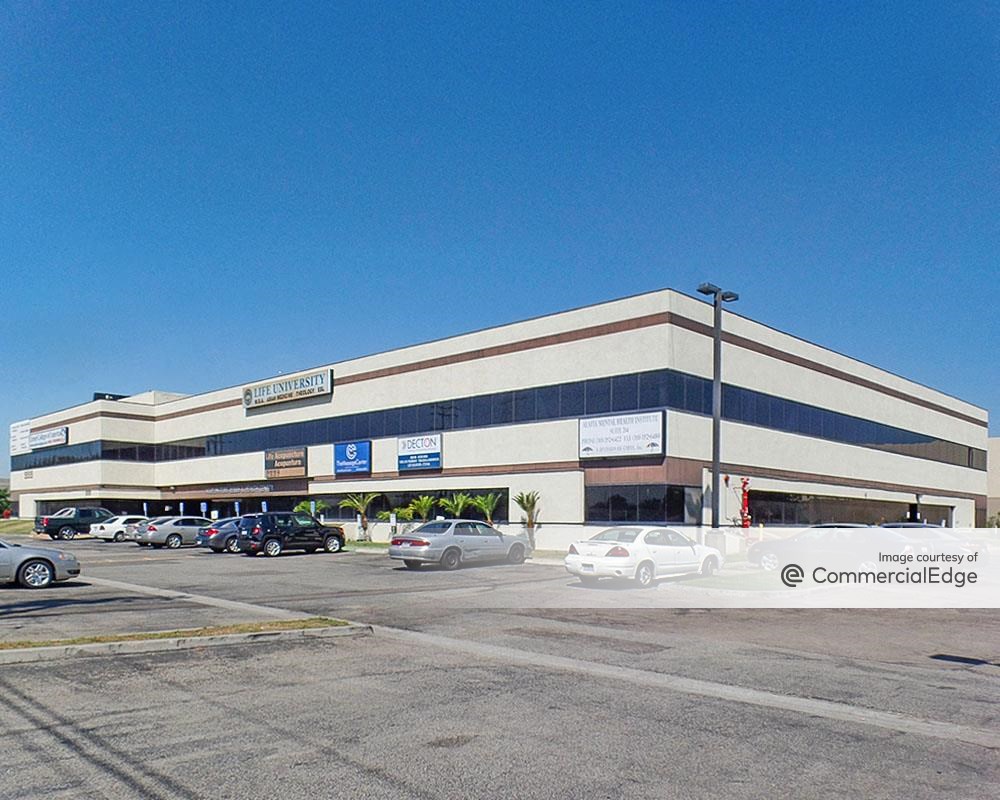555 West Redondo Beach Blvd
