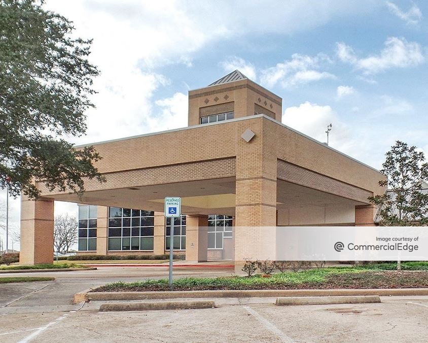 Imperial Medical Center - 1111 Highway 6 South, Sugar Land, TX | Office