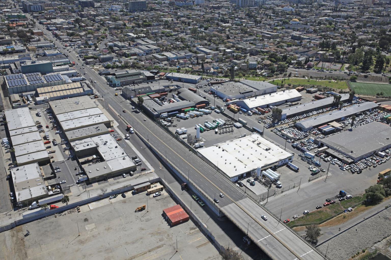 700-806 West 14th Street (Long Beach BP)