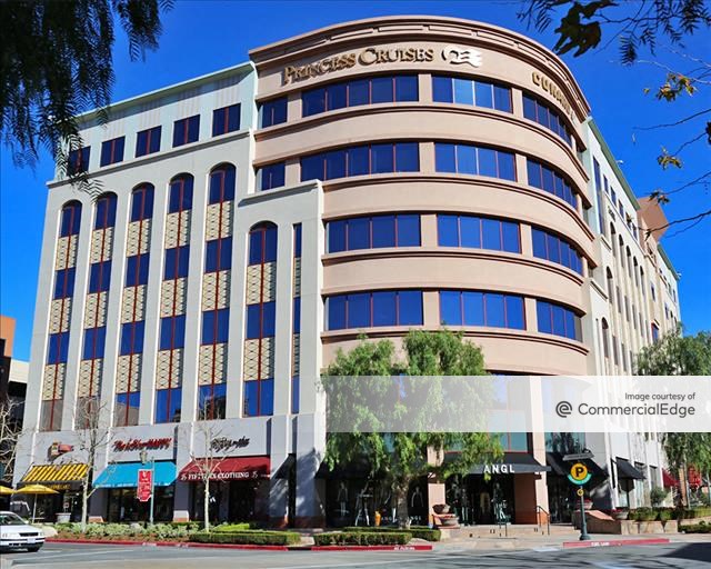 Valencia Town Center III