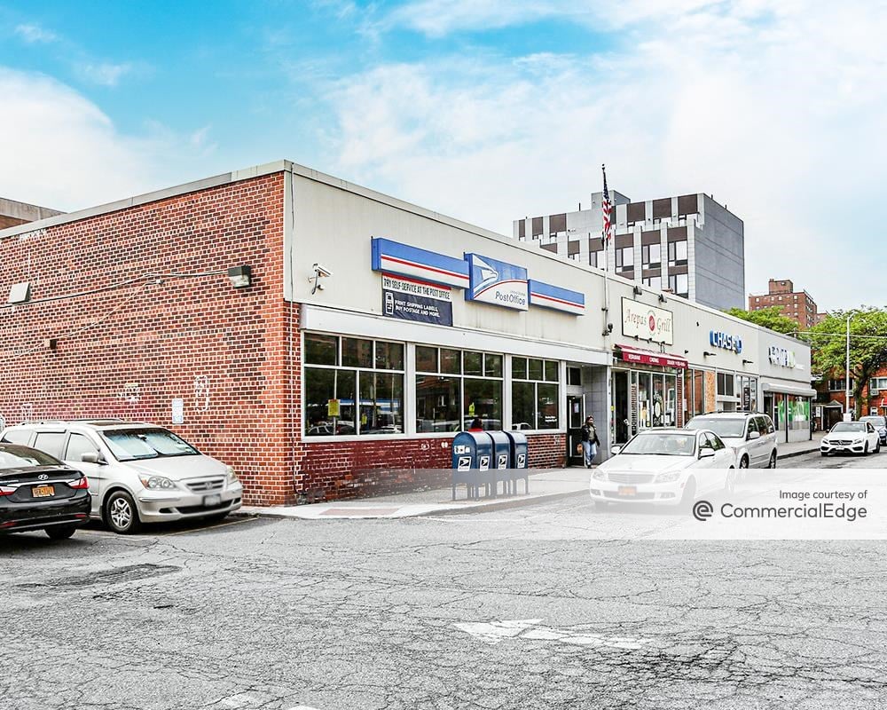 Broadway Shopping Center