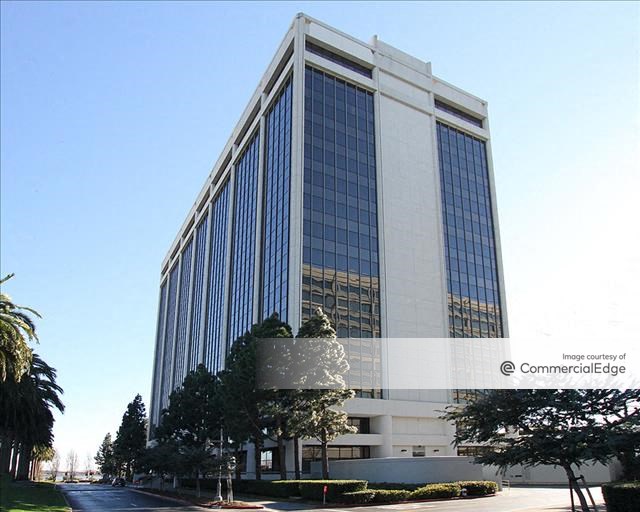 The Towers - 2000 Powell Street