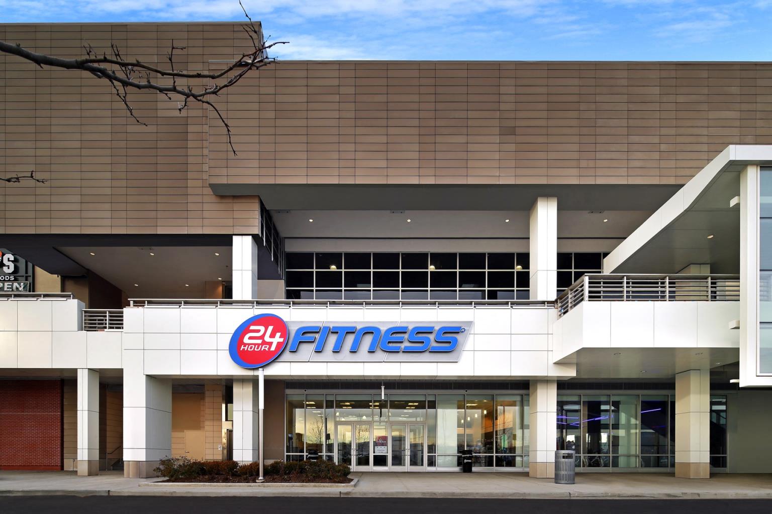 750 West Sunrise Hwy