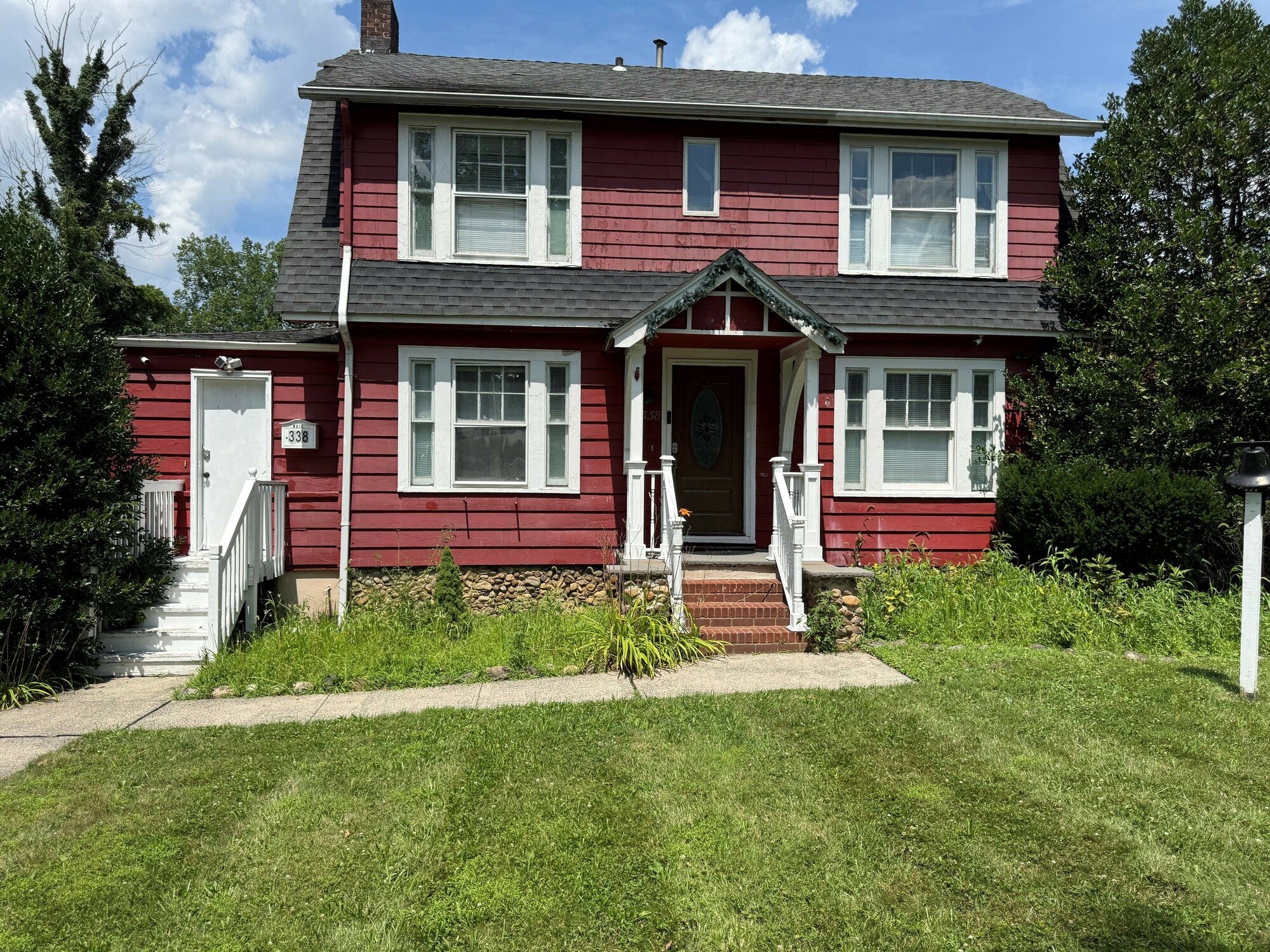 338 Main St