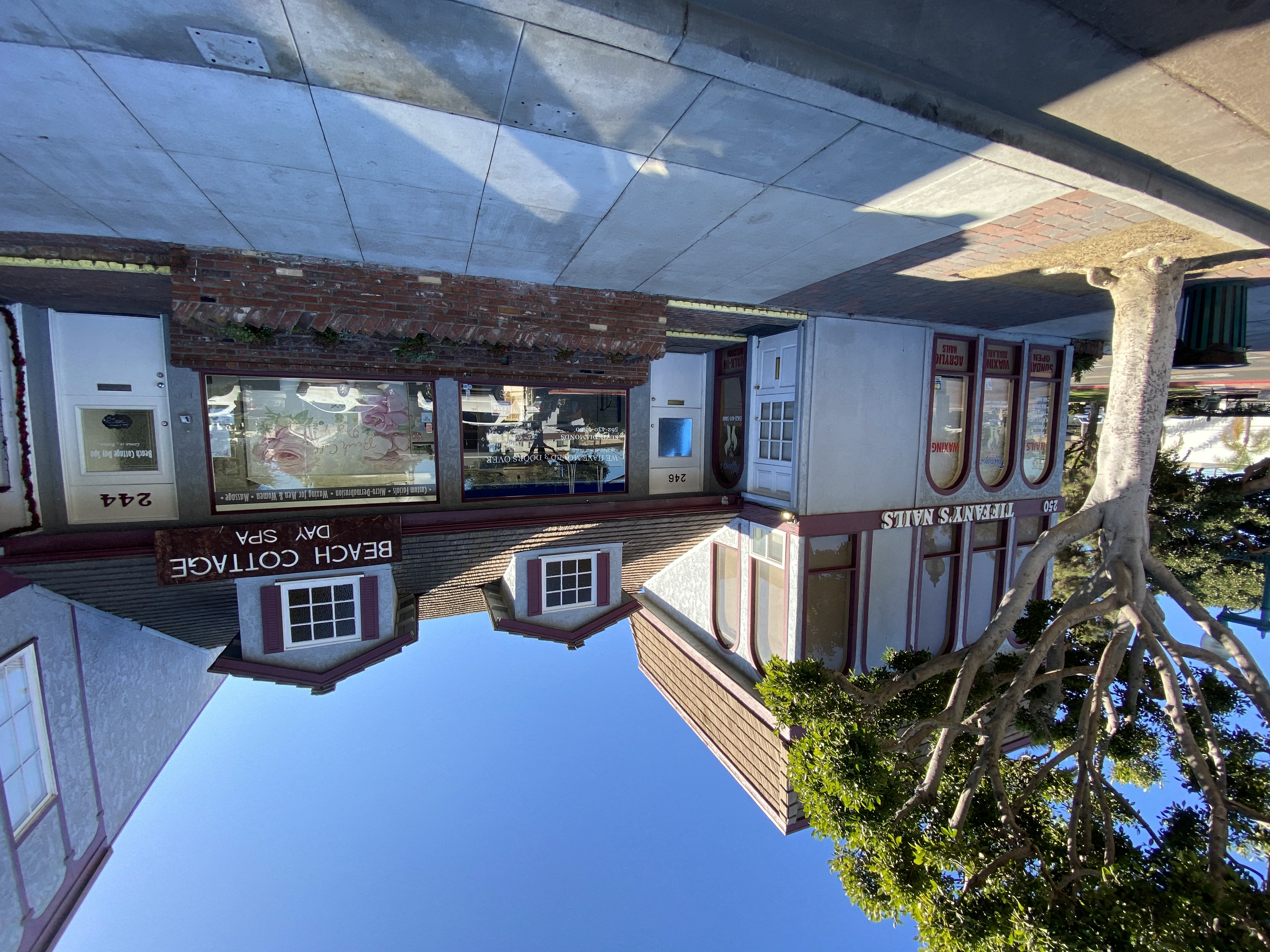 246 Main St