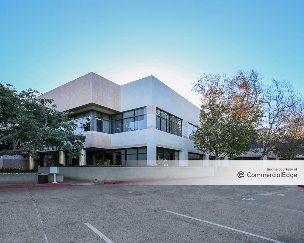 8870 Liquid Court