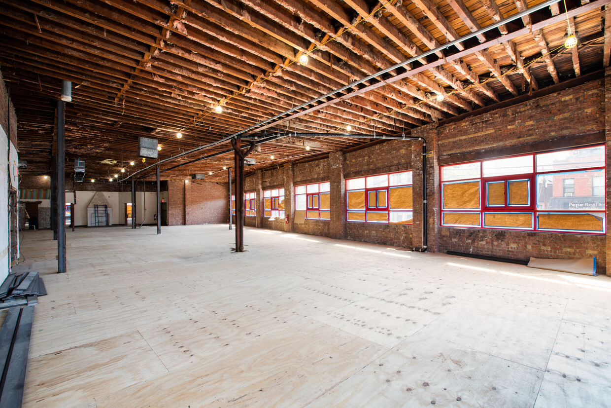 78 Kingsland Ave