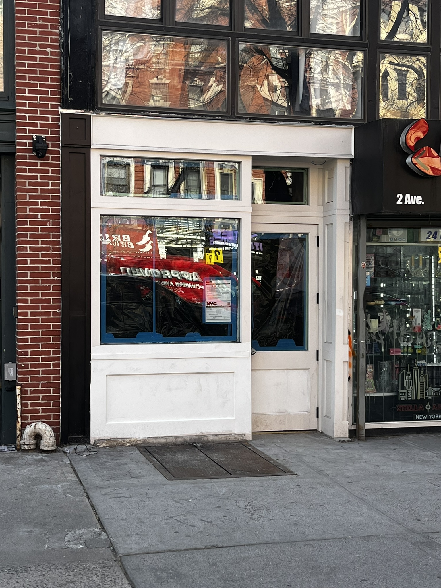 82 2nd Ave