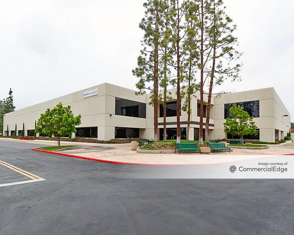 Harbor Gateway Business Center - 1550 Scenic Avenue