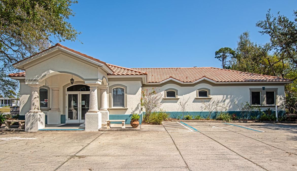 1041 Ridgewood Ave