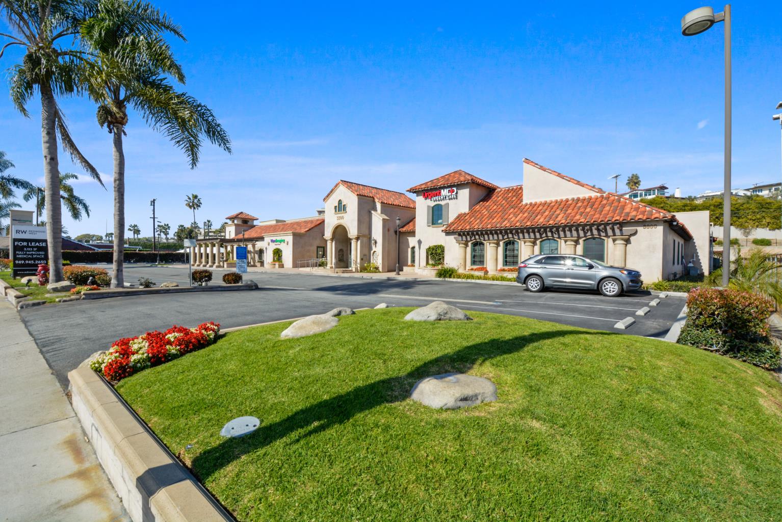 Mariner's Mile Medical Plaza